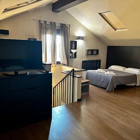 Hotel Borgo Manzoni - Charming House Rozzano Esterno foto
