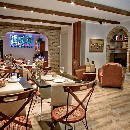 Hotel Borgo Manzoni - Charming House Rozzano Esterno foto