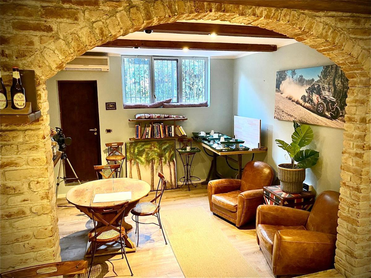 Hotel Borgo Manzoni - Charming House Rozzano Esterno foto