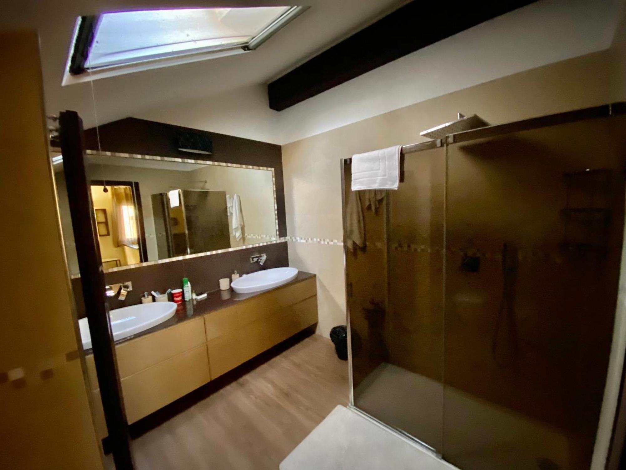 Hotel Borgo Manzoni - Charming House Rozzano Esterno foto