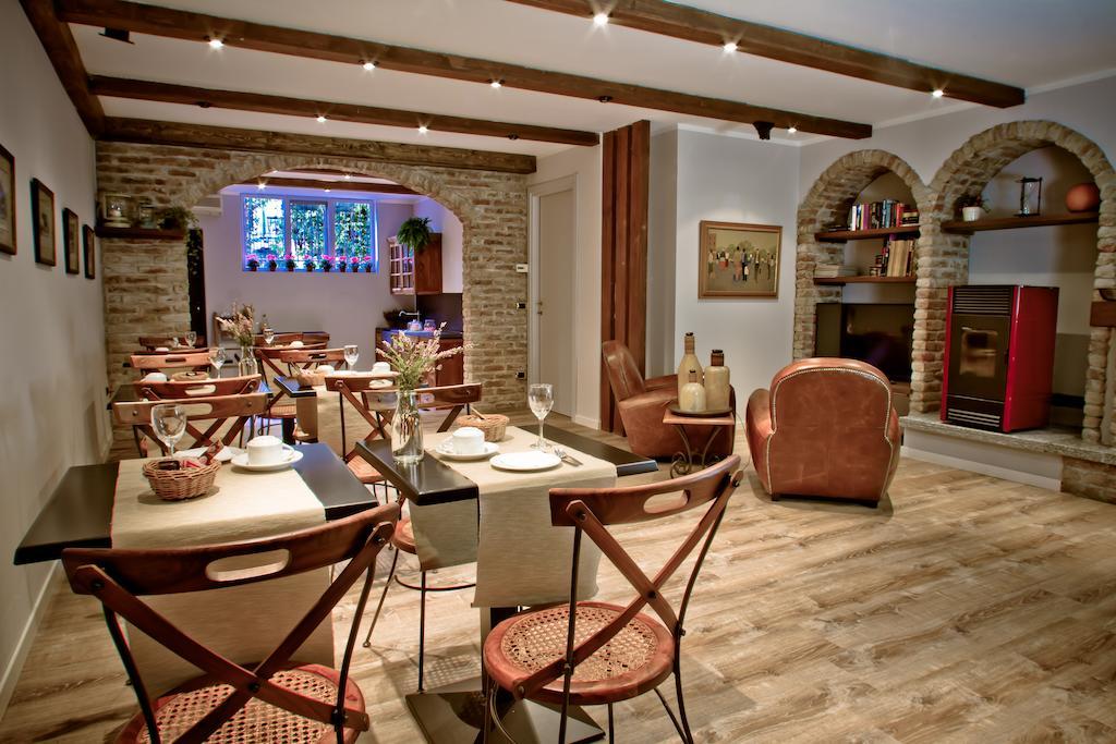 Hotel Borgo Manzoni - Charming House Rozzano Esterno foto