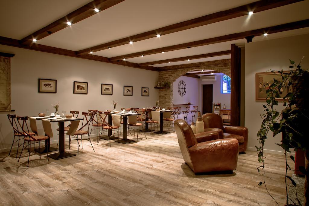 Hotel Borgo Manzoni - Charming House Rozzano Esterno foto